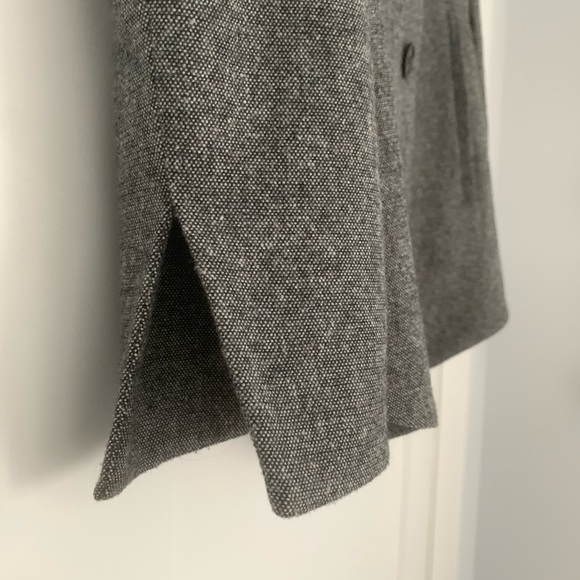 Classic Wool Blazer with a Twist. - Picture 4 of 6